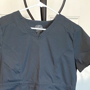 Cherokee Scrubs set silver/gray Large - 2 Pieces